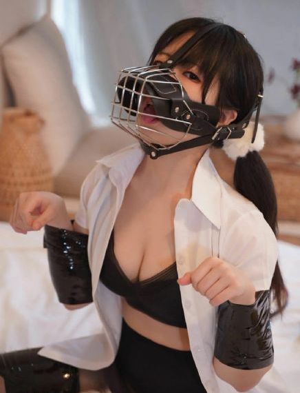 绑住双手玩弄她乳尖视频_全集在线观看
