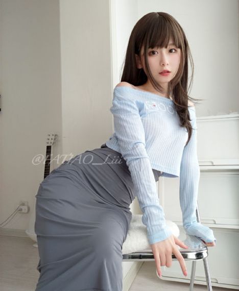秘书双腿打开揉弄高潮视频_超清完整版观看