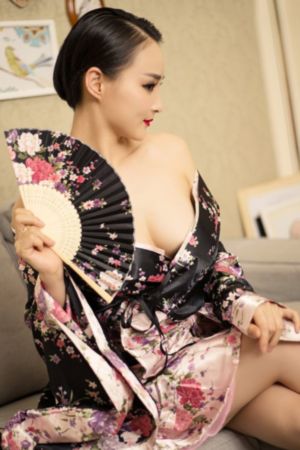 男生的脚插进女生的逼里_BD英语免费全集观看