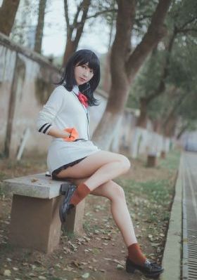 厨房玩弄两个美妇_BD高清迅雷在线观看